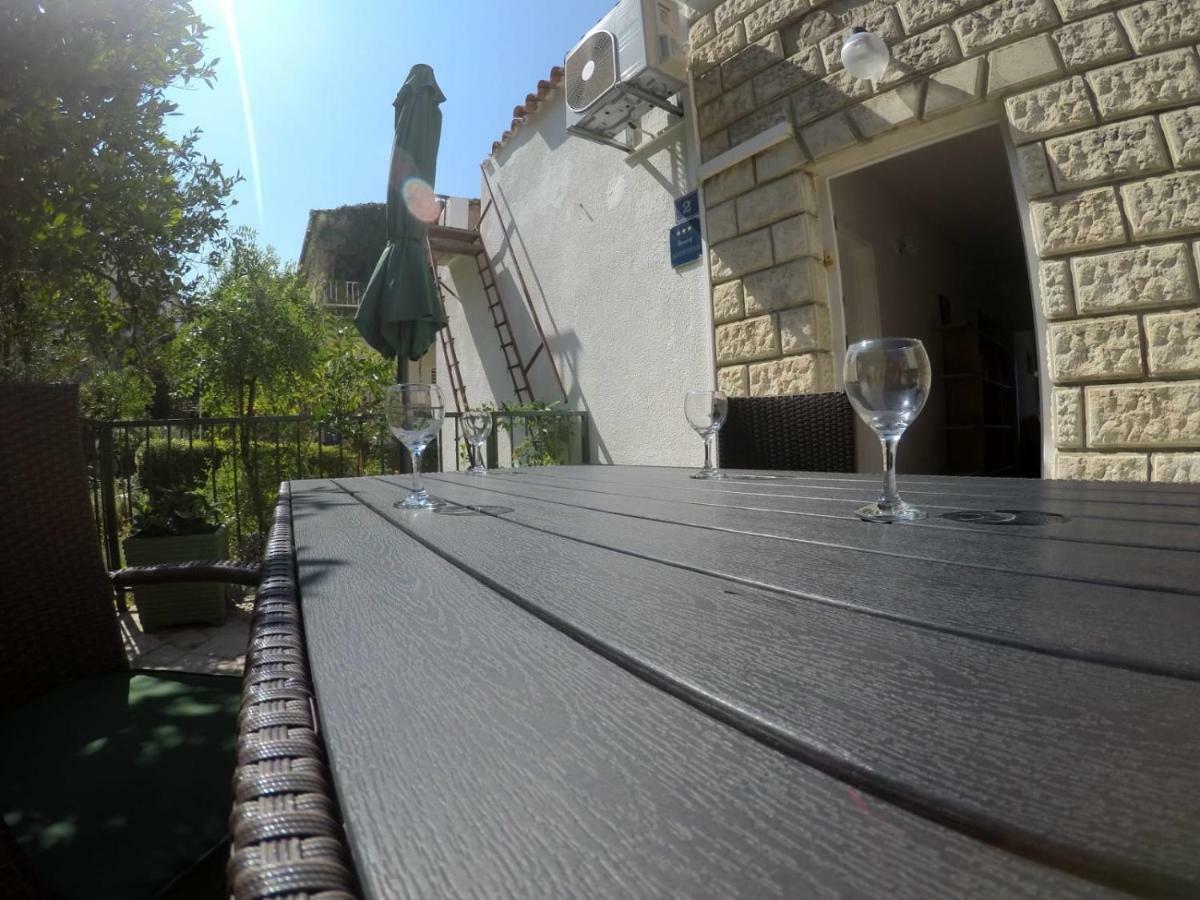 Apartman Kalajzic Omiš Buitenkant foto